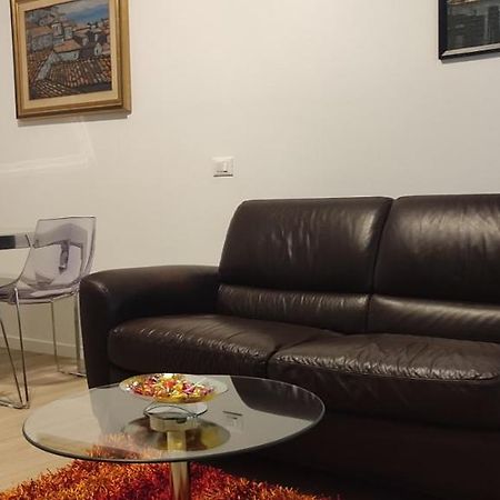 Interno Nove - Appartamento A Corsico Exteriér fotografie