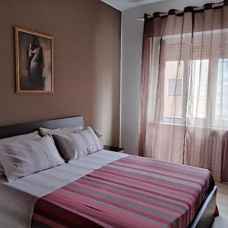 Interno Nove - Appartamento A Corsico Exteriér fotografie